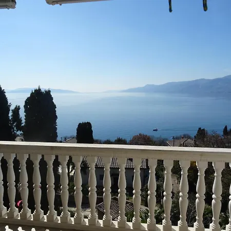 Apartman Lamia S Pogledom Na More Rijeka Exterior photo